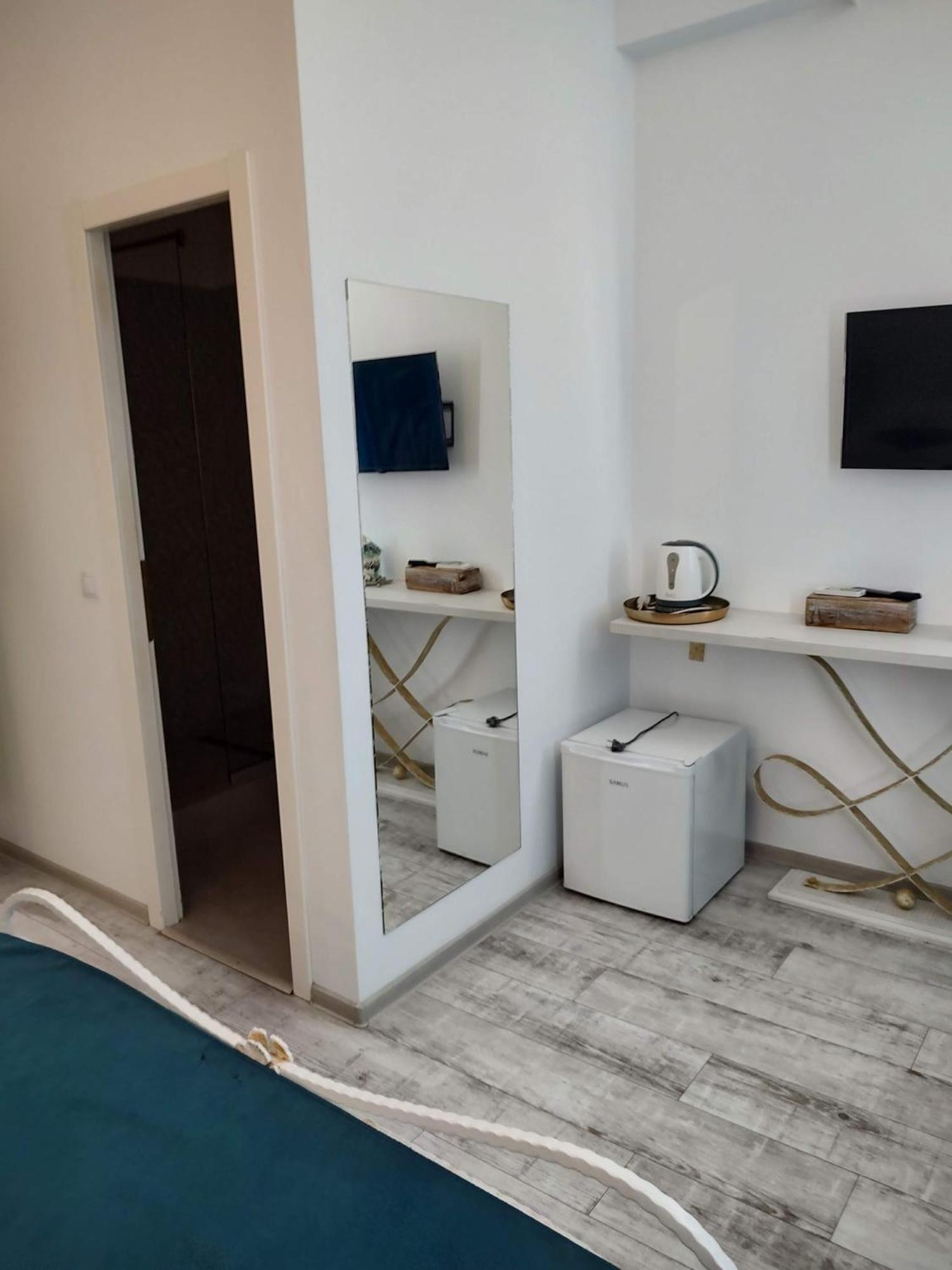 Puzzle Magic Bed & Breakfast Pitesti Exterior photo