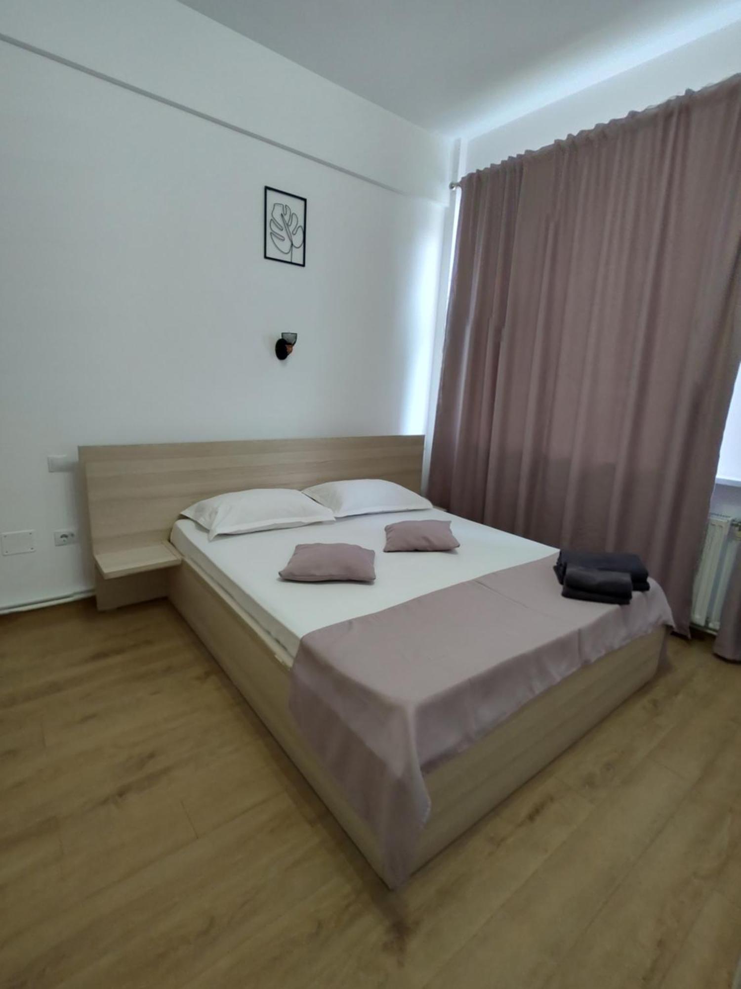 Puzzle Magic Bed & Breakfast Pitesti Exterior photo